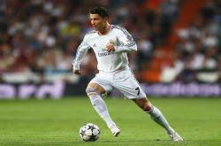 开云体育APP下载-F1新赛季揭幕战之夜，克莱节奏完全掌控，诠释何为赛道艺术家