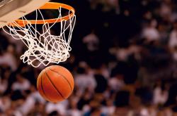 开云体育-独行侠轻取篮网，詹姆斯关键制胜，一场非典型胜利背后的唯一性解读