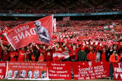 开云体育官网-利物浦胜利击败巴塞罗那，晋级下一轮