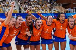 开云官方app入口-荷兰代表团在自行车赛中夺得冠军