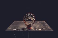 开云足球直播-黄蜂蛰醒联盟，拉梅洛·鲍尔如何导演爆冷广东的篮球哲学