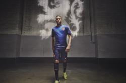 开云体育下载-萨内一锤定音，尤文提前终结悬念，巴萨梦碎都灵