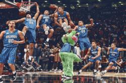 开云下载-霍勒迪数据全面爆炸，灰熊全面压制广东队