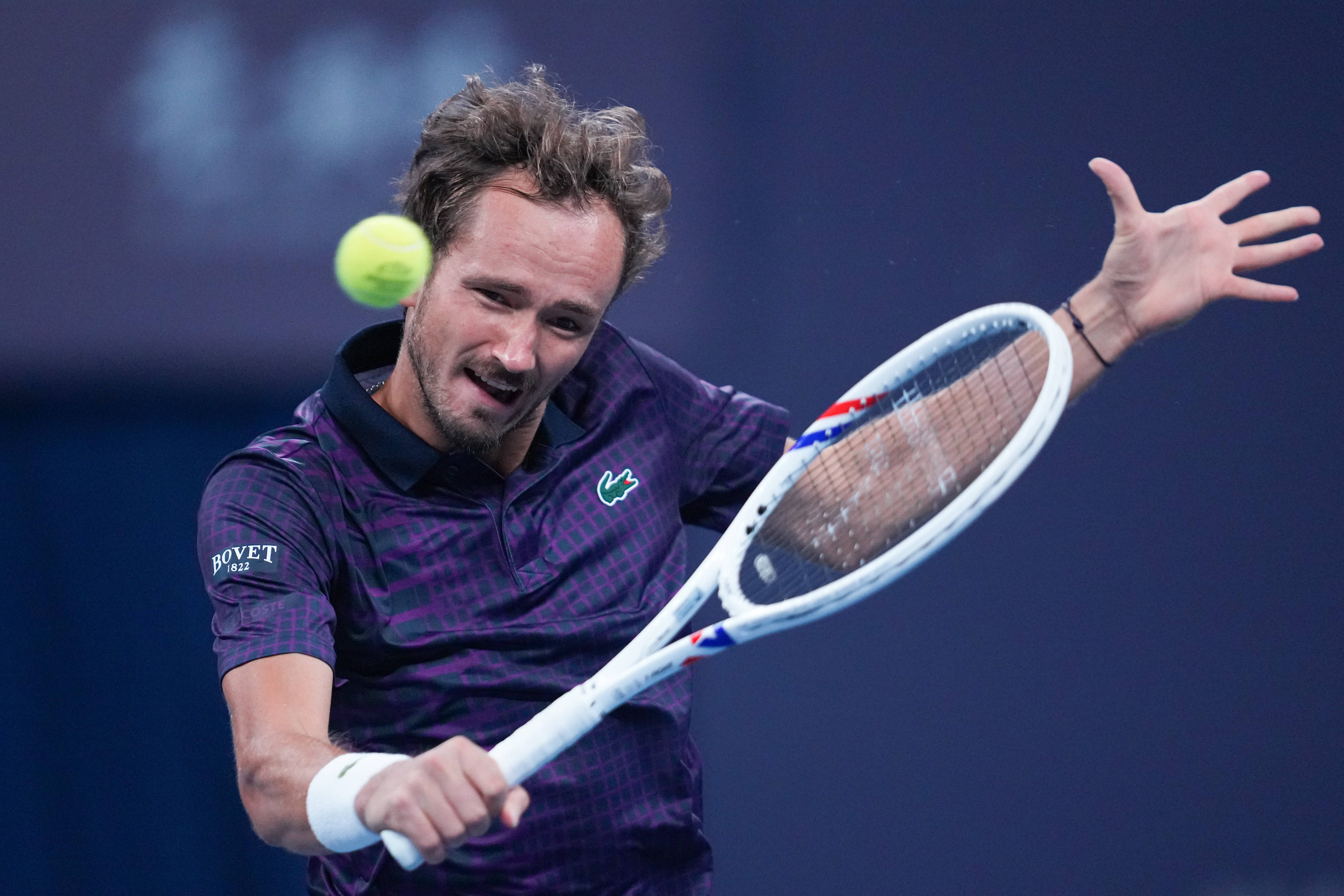 法国网球队逆转美国网球队，梅德韦杰夫惊艳世界的简单介绍