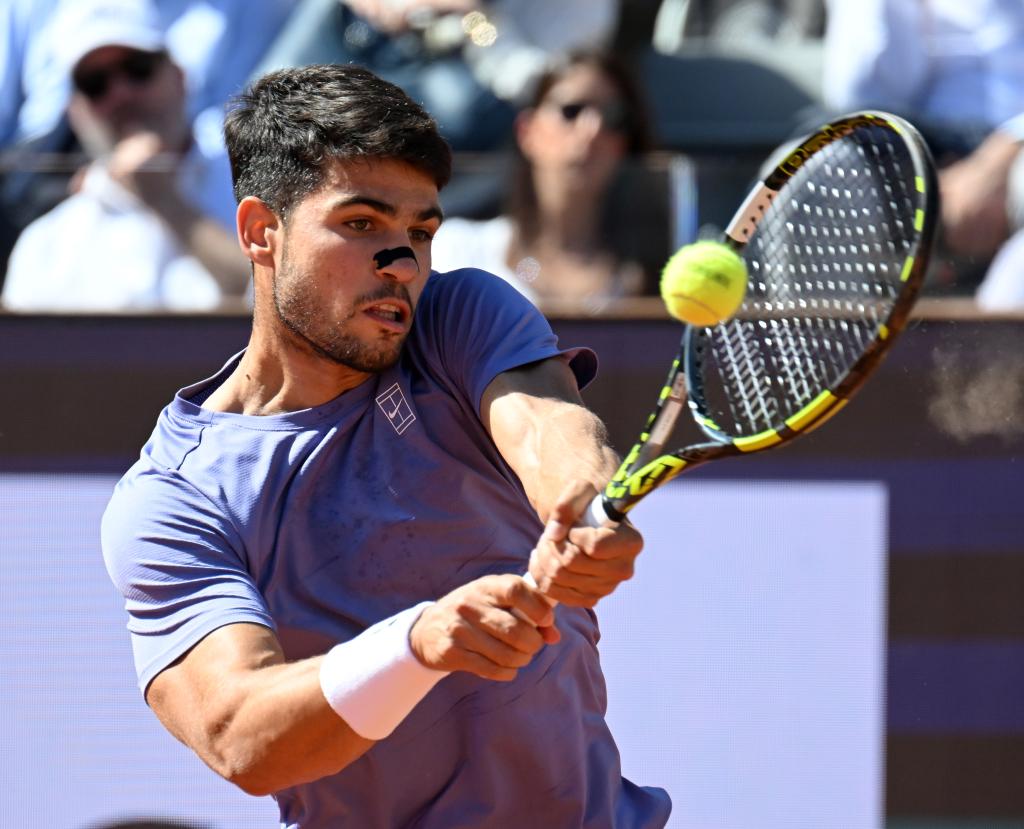 意大利网球队绝杀西班牙网球队，阿尔卡拉斯爆发神勇