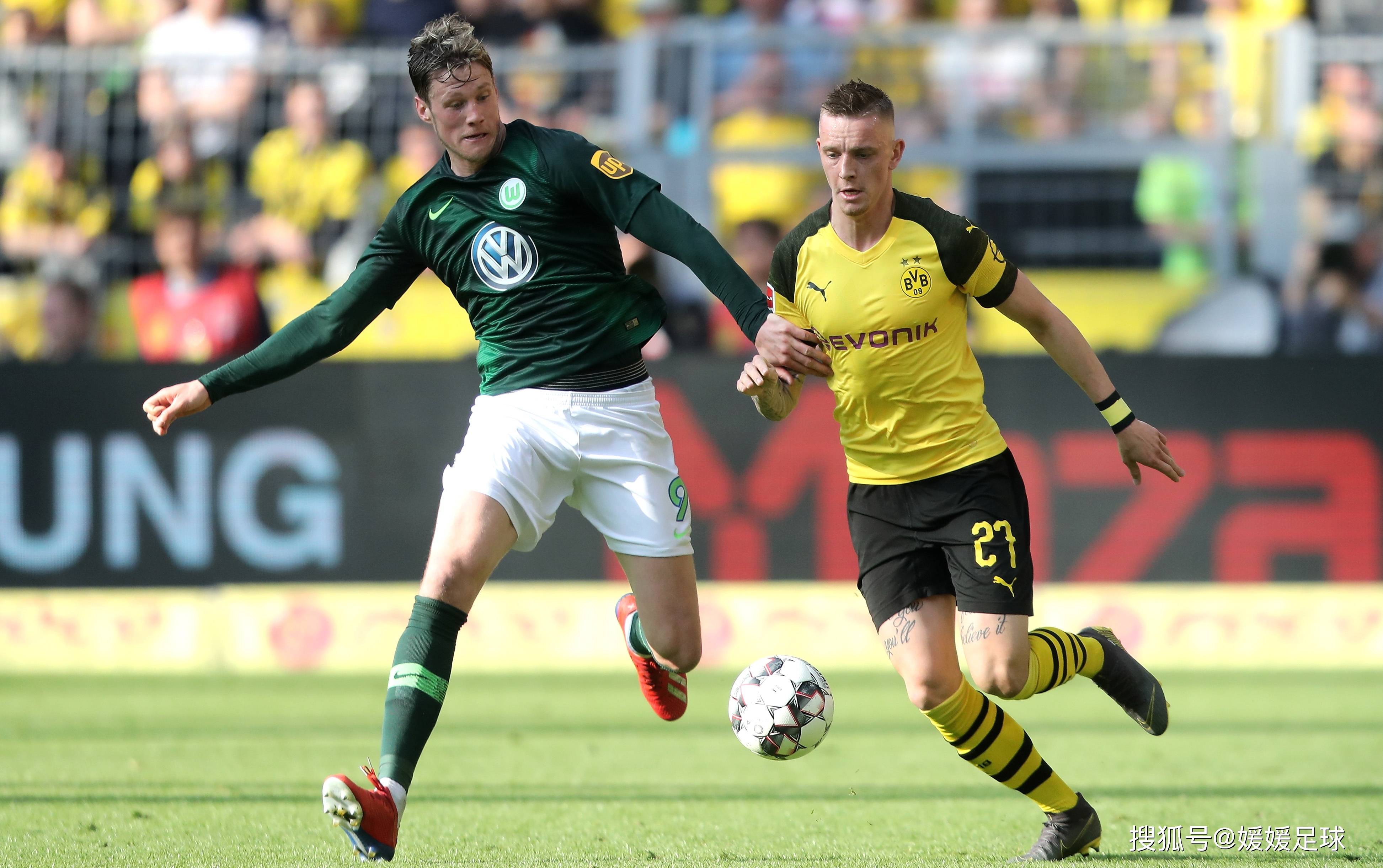 门兴格拉德巴赫全队团结一心，迎接胜利的到来的简单介绍