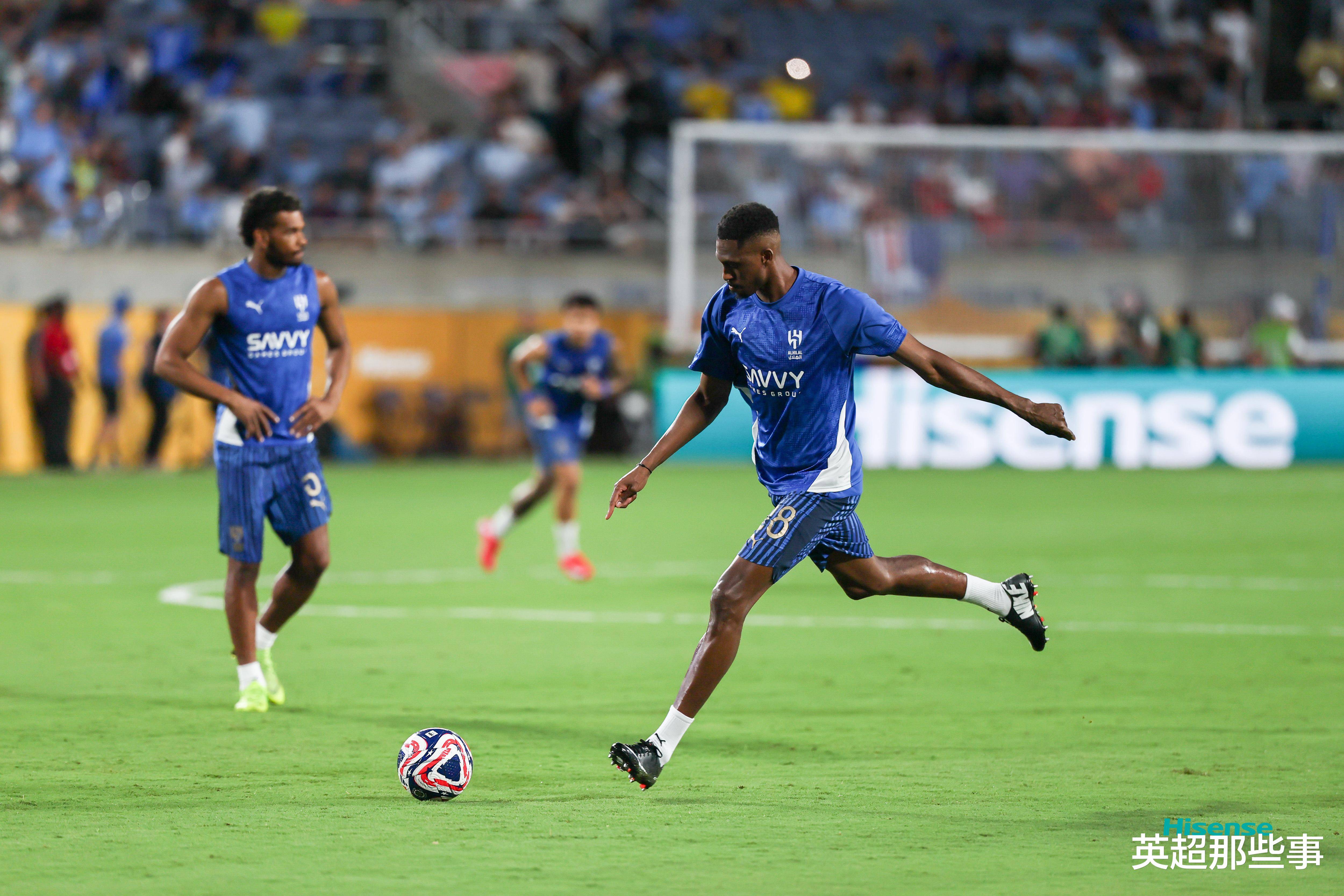 曼城大胜，轻松晋级淘汰赛！