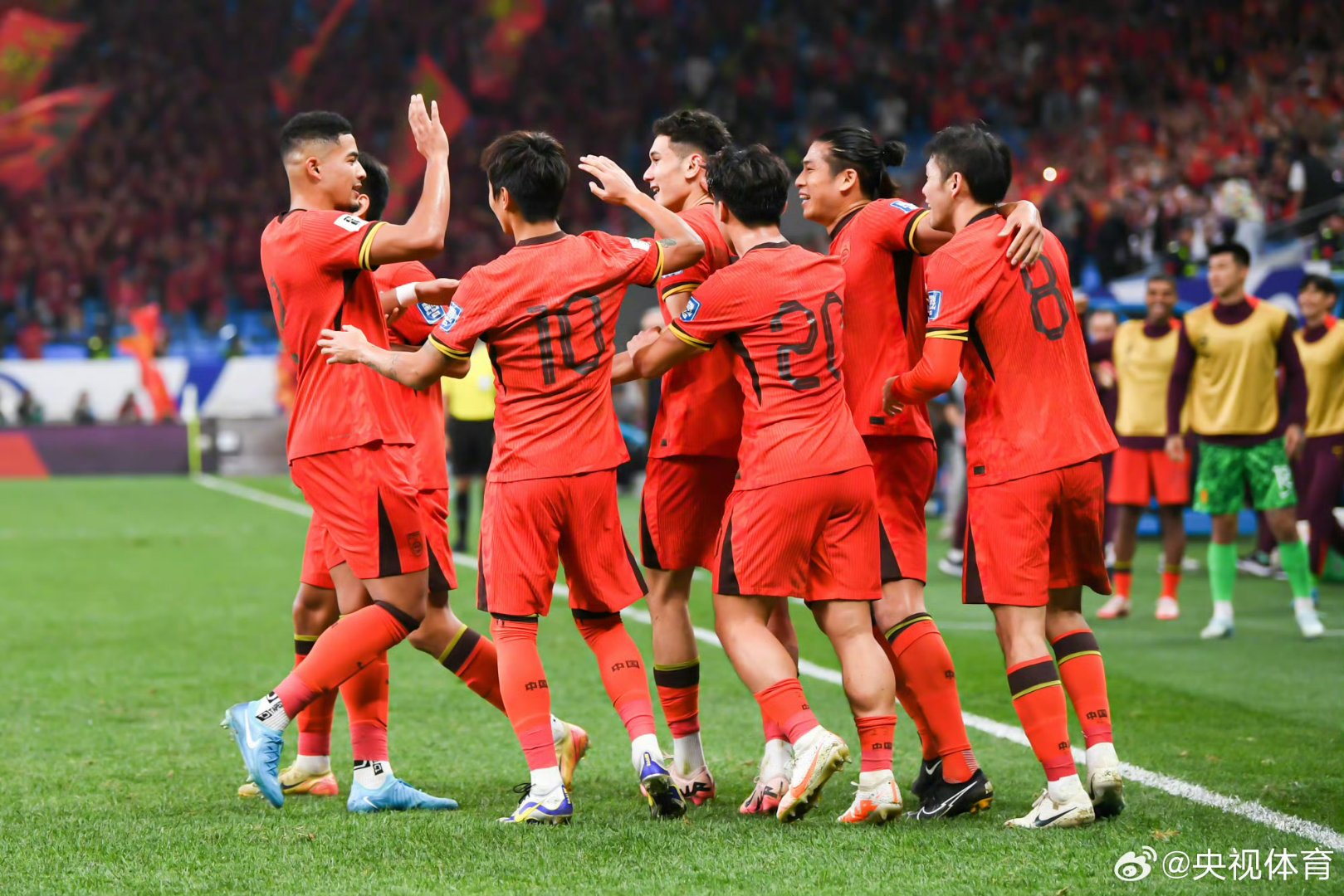 关于国家队胜利！世界杯小组赛取得突破性胜利！的信息