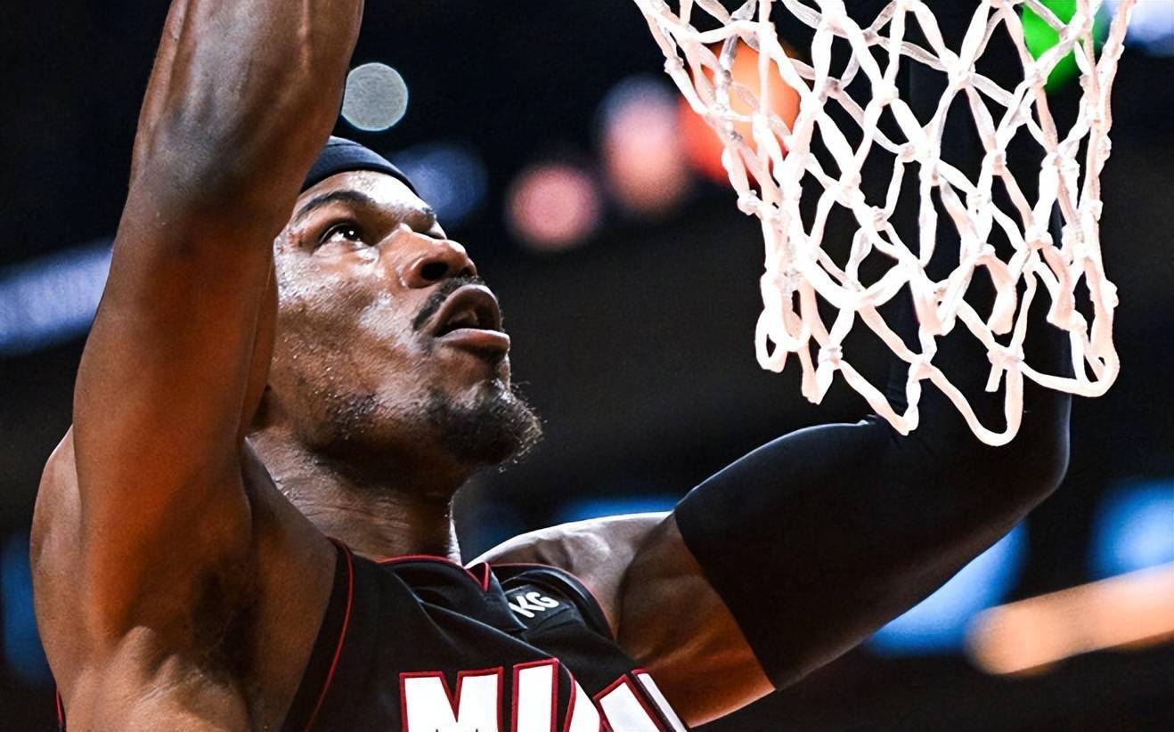 维罗纳教练组智取对手，斩获关键三分的简单介绍