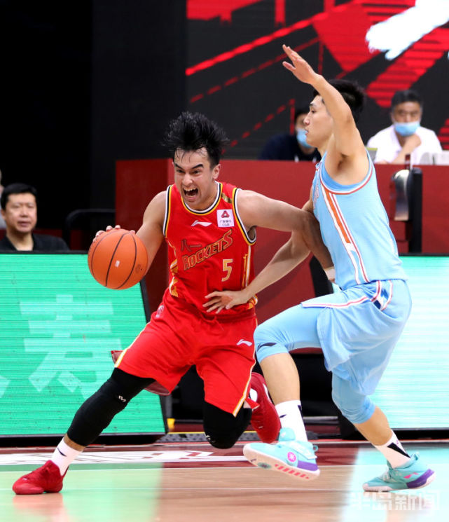 兰州队遭遇惨败，主帅面临压力巨大的简单介绍