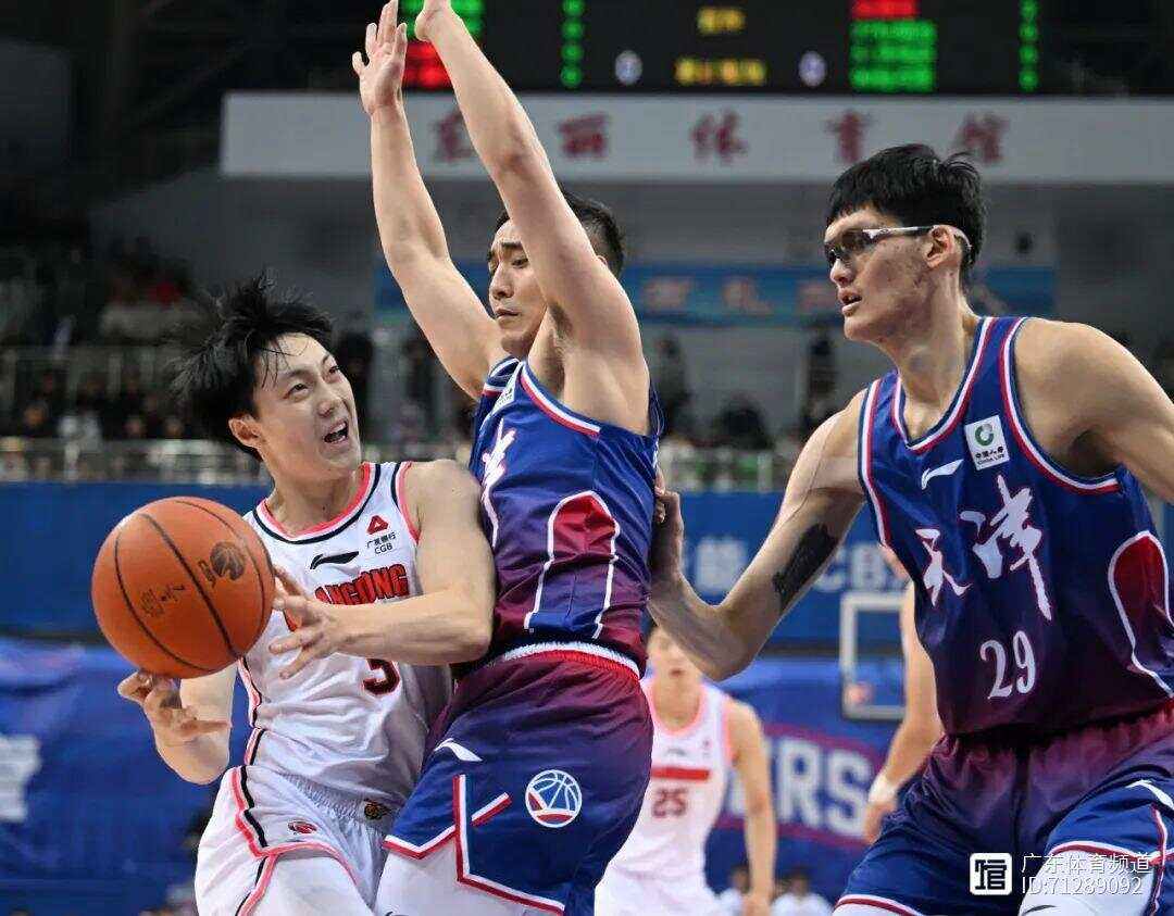 关于安徽男篮客场迎击广东队，西部竞争的信息
