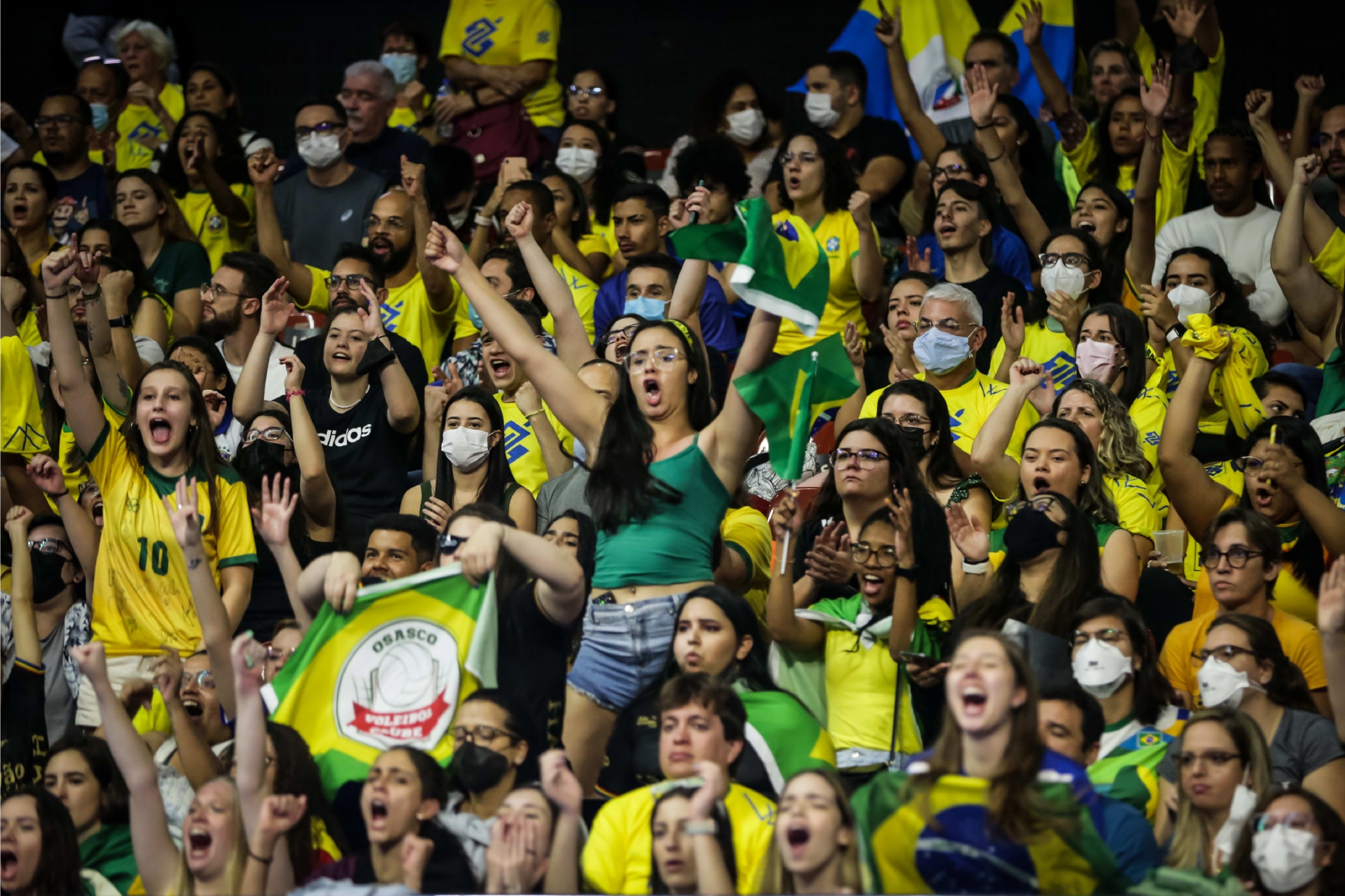 土耳其横扫美国，格拉利什制霸全场