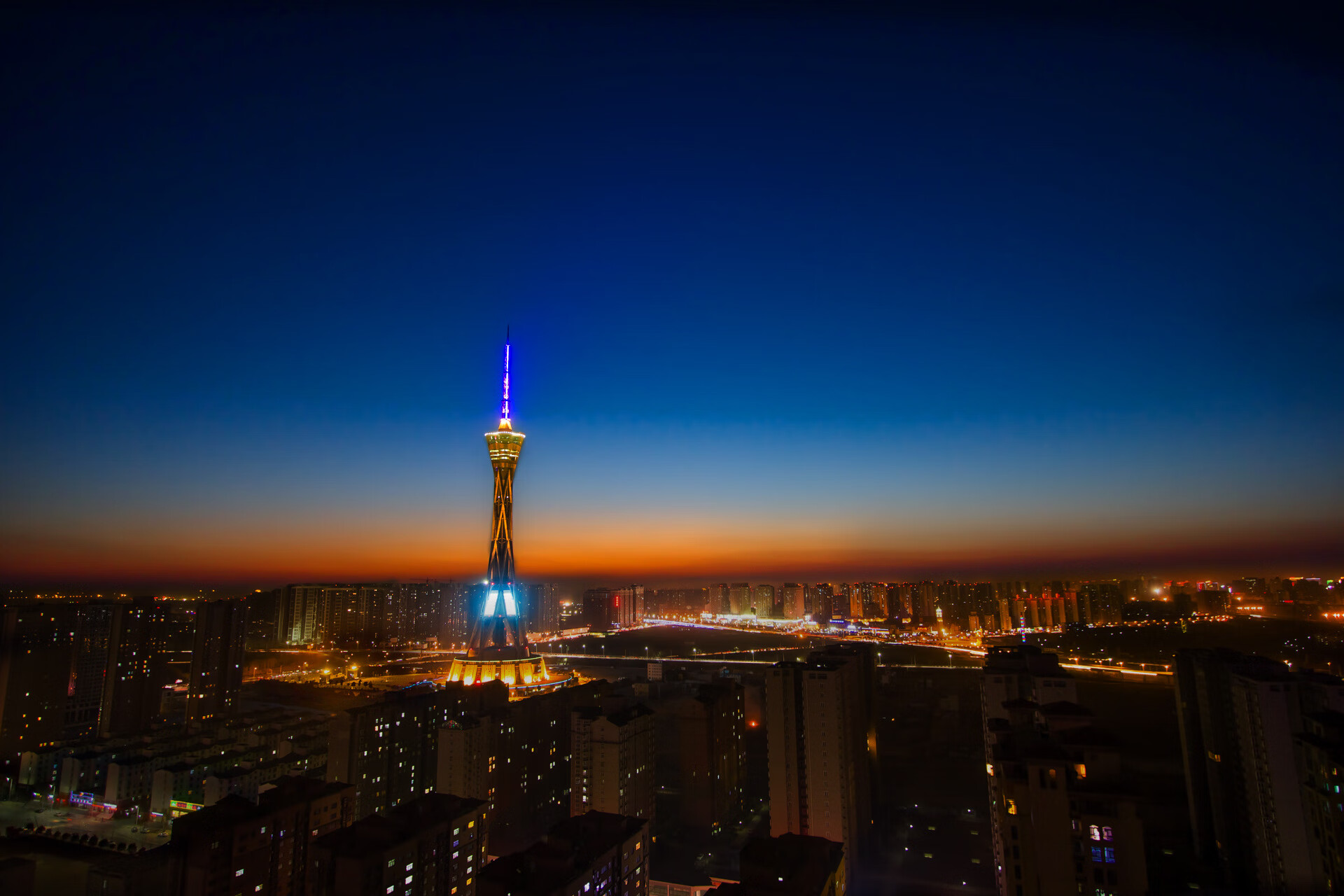 颠覆与新生，迪亚斯在美加墨世界杯的传奇一夜，西班牙如何掀翻墨西哥王朝