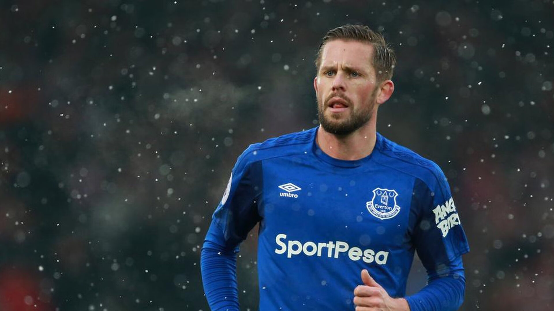 马赛之夜，斯通斯铸就铁壁，英格兰玫瑰在粉碎中重生