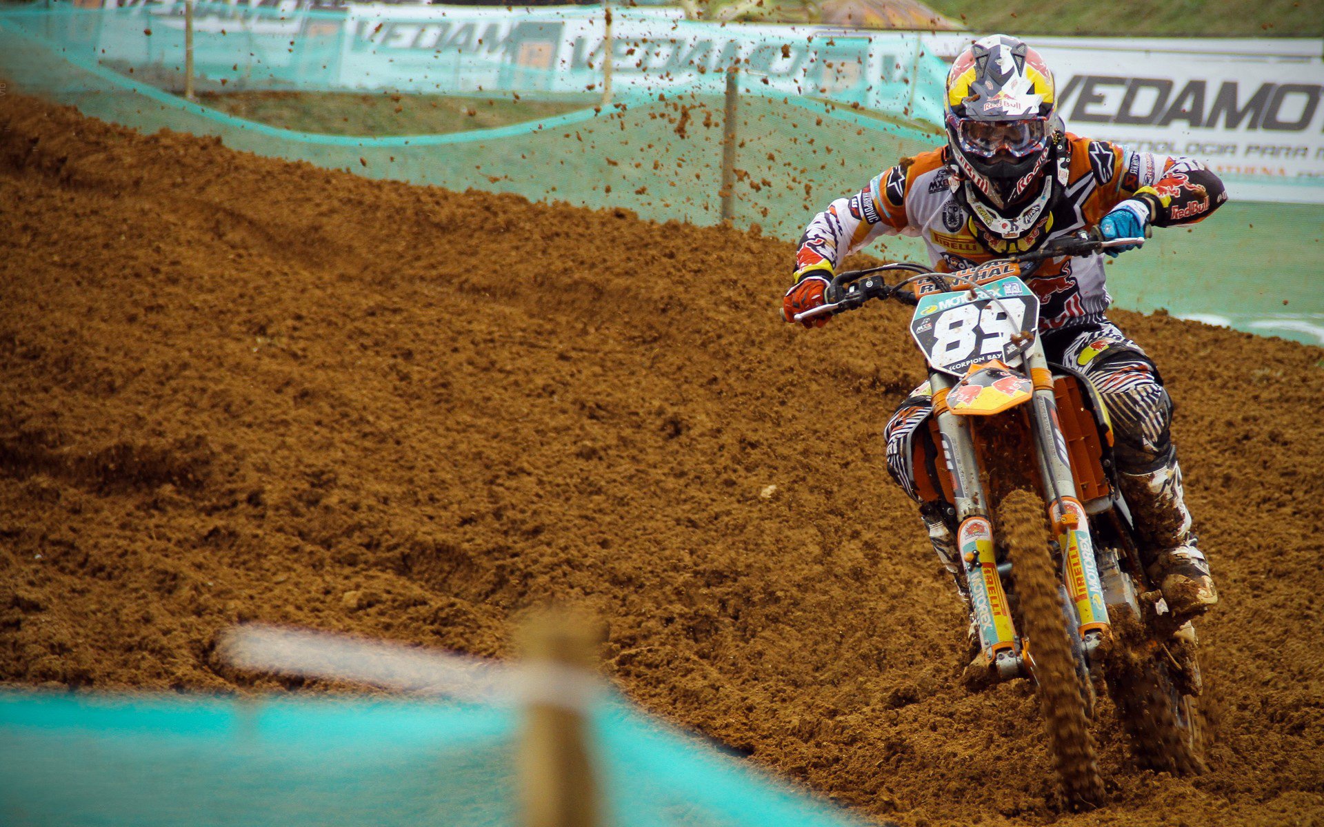 世界杯焦点战之外，雄鹿稳稳拿下黄蜂的战术启示