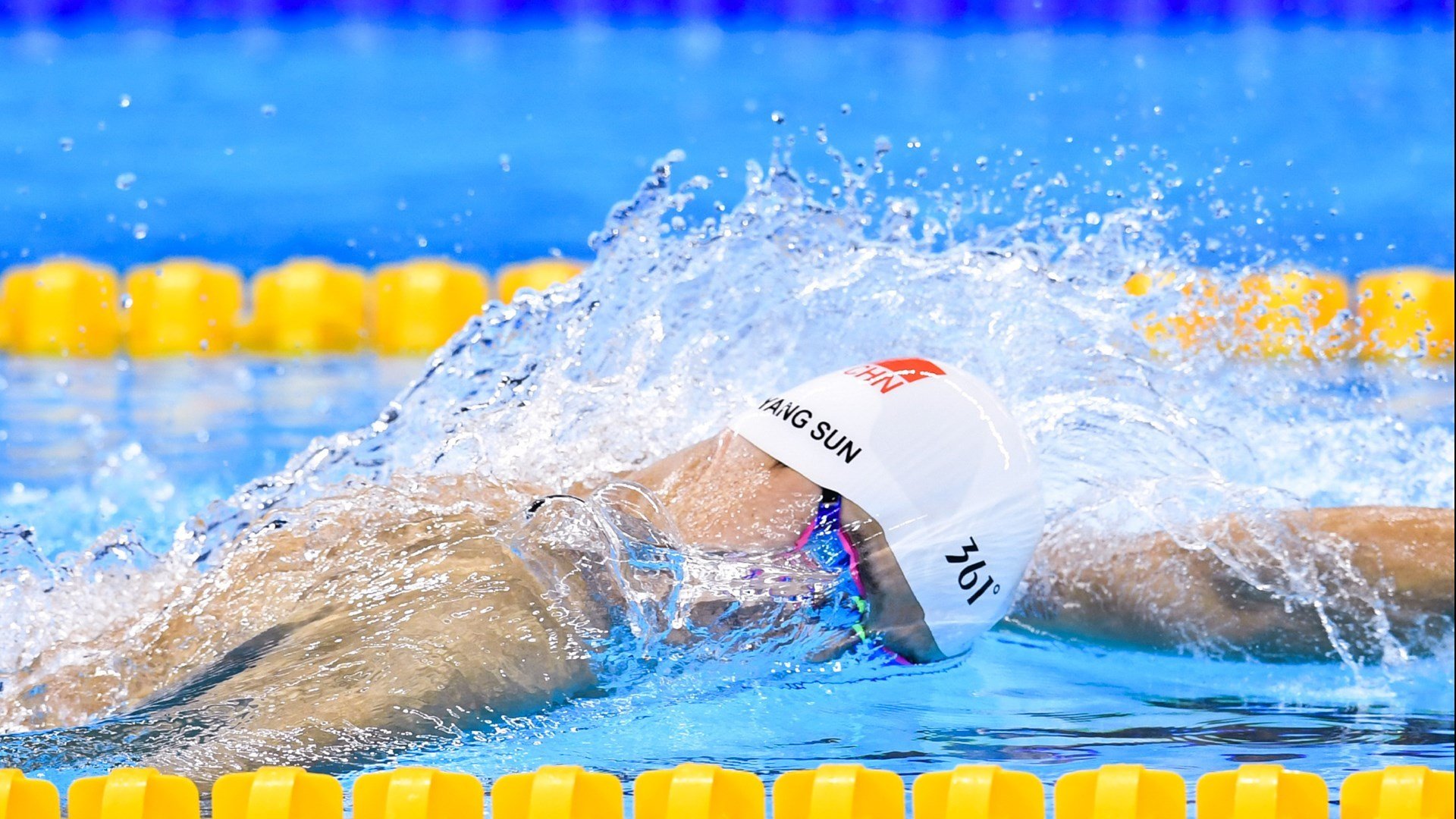 欧冠半决赛之夜，穆勒存在感拉满