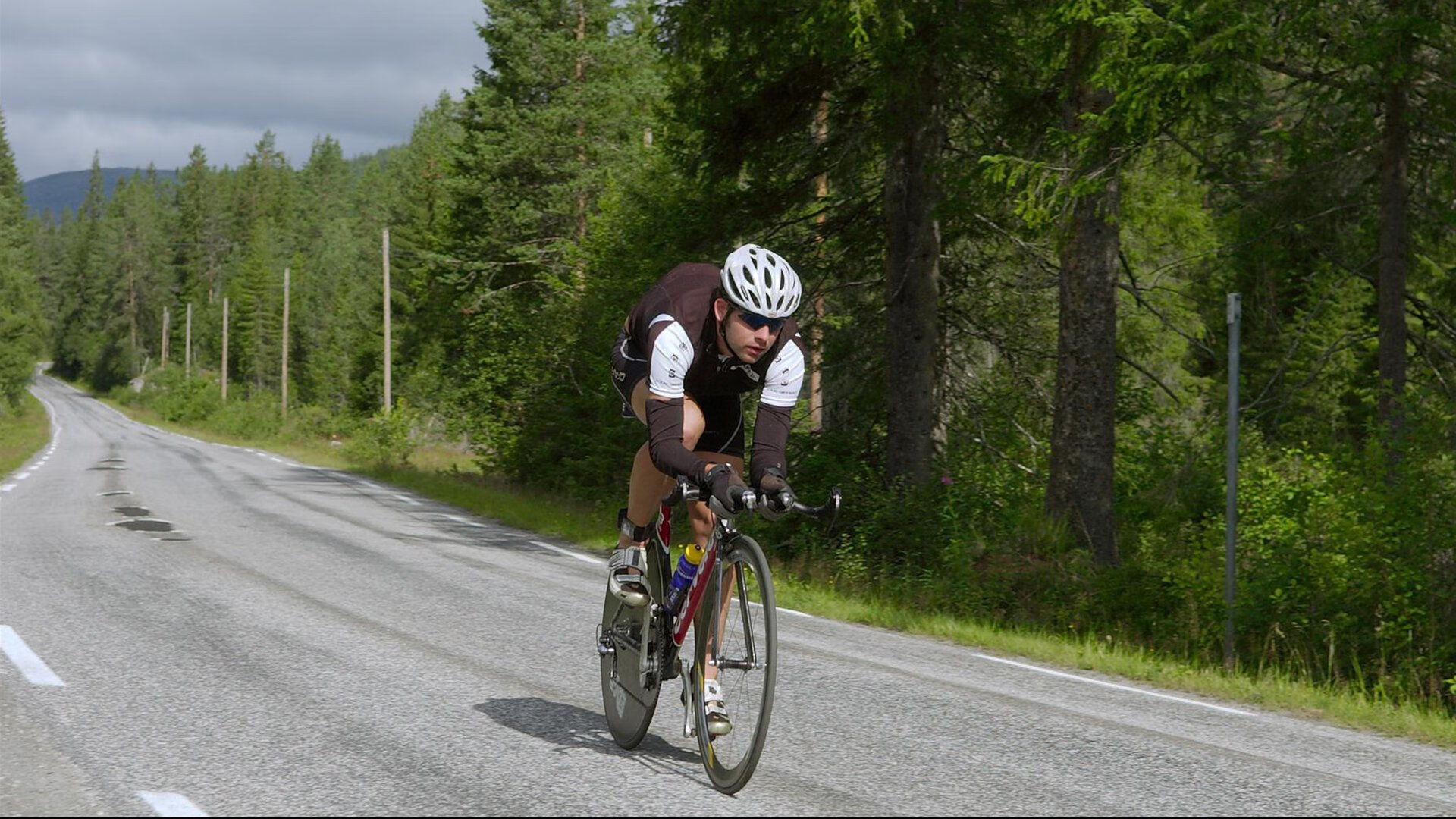森林狼末节带走广厦队，詹姆斯成为关键先生